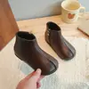 Botines de Piel para Niña 2026 Otoño Más Vendido Suela Suave Antideslizantes Botas Martin para Bebé Color Sólido Versátil Zapatos Individuales