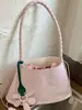 Bolso de mano casual de gran capacidad con patrón tejido vintage, elegante 2026 nueva bolsa de verano casual de lujo ligero para mujer bajo el brazo