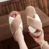 Pantuflas de algodón al por mayor de fábrica 2024 nuevas para mujer, para el hogar, suelo de madera, antideslizantes, cálidas, para habitación de casa, para parejas, hombres, invierno