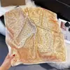Lenço Quadrado 70cm em Seda Sintética com Estampa Paisley Retrô Lenço de Seda Cetim com Estampa de Zebra Castelo Acessório para Terno Camisa Lenço