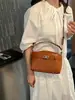 Bolso de Mano Nuevo Estilo Verano 2026 con Lindo Patrón de Corazón Bolsa Cuadrada Pequeña Bolso Cruzado Bolso Femenino de Moda Bolso de Mujer al por Mayor