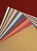 Papel perolado colorido frente e verso 250G personalizado da fábrica de origem, papel de embalagem estampado a ouro, papel de arte tamanho completo, papel especial