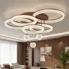 Lámpara de araña para sala de estar 2025 Nueva Normcore italiano Lámpara de restaurante de lujo accesible Moderna Simple Elegante Dormitorio Estudio Lámparas Zhongshan