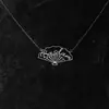 Nuevo Collar con Letra Inglesa con Colgante Dorado Hueco en Forma de Abanico, Joyería de Acero de Titanio de Nicho, Cadena para Clavícula Personalizada