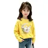 Camiseta Manga Longa Estampada de Desenho para Meninas 2026 Outono Inicial Novo Estilo Infantil Gola Redonda Solta Algodão Puro Top Camiseta Base