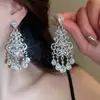 Aretes de Aguja Plateada con Borlas de Gota de Agua Incrustadas de Diamantes, Estilo Palacio, Nicho, Aretes Versátiles, Lujo Ligero, Venta al por Mayor de Aretes de Gama Alta