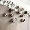 Paquete de materiales DIY hecho a mano flores mixtas plantas flores secas estilo bosque de jardín de infantes creación de anillos decoración piñas de Navidad