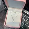Novo Produto de Inverno Colar Gota de Sereia Design de Luxo Acessível para Mulheres Pingente de Zircônia de Alta Qualidade Joia de Corrente para Clavícula
