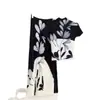 Novo Conjunto Elegante Feminino de Duas Peças para o Verão, Camiseta Estampada de Alta Qualidade, Top de Manga Curta, Saia Drapeada
