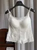 Camisola de encaje estilo francés de puro deseo para otoño e invierno con copas en el pecho para mujer, corte ajustado, adecuada tanto para llevar debajo como por encima, top adelgazante y cálido