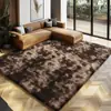 Venta al por mayor transfronteriza de mantas suaves de felpa de seda de color sólido teñidas en degradado para sofás, mantas refrescantes para dormitorios, mantas de mesita de noche y alfombras de sala de estar de cuerpo entero.