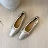 Sapatos de veludo retrô para aumentar a altura em formato de rolinho de ovo, sapatilhas elegantes e versáteis, estilosas e da moda, novidades de outono 2026