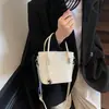 2025 Nova Bolsa Balde Satchel de Cor Pura de Alta Qualidade para Mulheres, Bolsa de Ombro Fashion e Versátil, Bolsa Transversal Moderna e Fashion