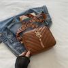 Nicho Design Rhombic Small Bag Mulheres Outono 2024 Novo Estilo Ocidental Elegante All-match Cadeia Ombro Crossbody Bolsa