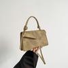 Bolsa Pequena Simples e Moderna de Personalidade para Mulheres 2025 Verão Nova Versátil Ins Transversal de Ombro Único Pequena Bolsa Quadrada