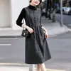 Vestido elegante de comprimento médio para mães com bolsos, novo estilo primavera e outono, vestido casual versátil sem mangas para mulheres de meia-idade