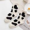 Calcetines de terciopelo de visón de dibujos animados para mujer otoño e invierno con forro polar engrosados cálidos lindos japoneses calcetines de casa para el suelo calcetines de dormir de posparto