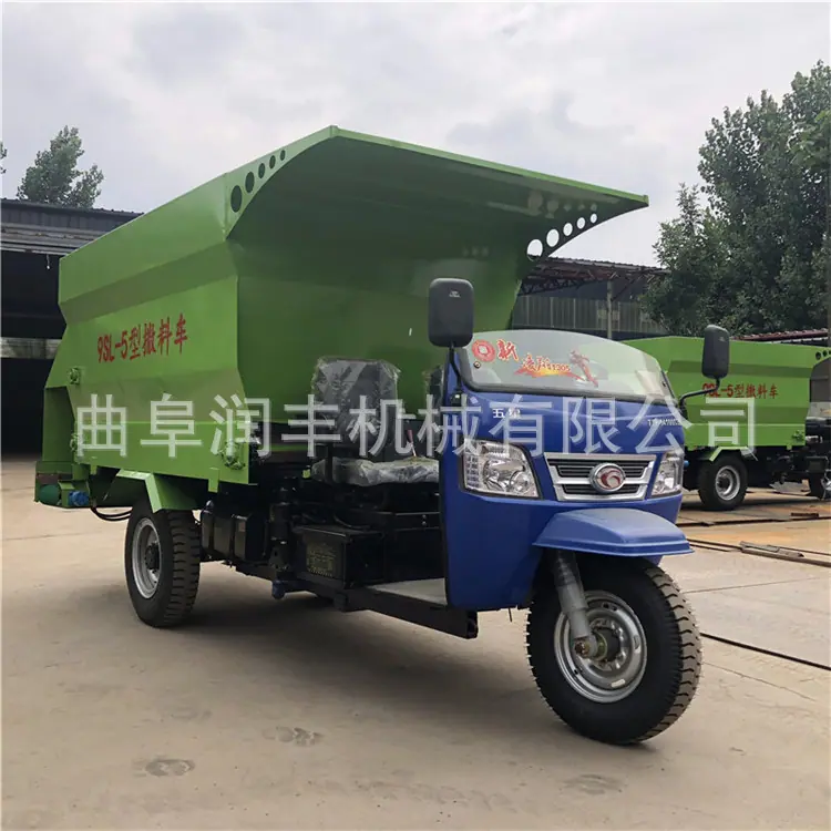 柴油撒料车