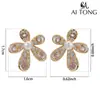 Brincos de Flor Exquisitos e Brilhantes Ai Tong Jewelry Brincos de Detalhes Suaves de Alta Qualidade Brincos Versáteis para o Dia a Dia