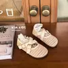 Nuevos Zapatos de Verano 2026 para Niños Estilo Bosque Retro Zapatos de Malla para Niñas Mary Janes Huecos Tejidos Zapatos de Princesa