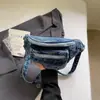 Bolso pequeño de mezclilla retro para mujer, nuevo estilo 2026, adecuado para el trabajo, los desplazamientos y el uso diario, un bolso cruzado versátil y casual