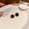 Aretes de aro huecos estilo retro europeo y americano para mujer, a la moda, lujo ligero, aretes elegantes de alta gama en turquesa estilo francés