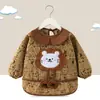 Babero de terciopelo de cristal para bebé, impermeable, antidesgaste, con bolsillo de arroz, para otoño e invierno, delantal para madre y bebé.