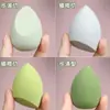 Esponja de Maquiagem Verde Matcha em Estoque, Uso Duplo para Aplicação Seca e Úmida, Não Absorvente de Pó, Ultra Macia em Formato de Gota, Atacado