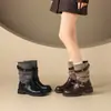Botas Femininas ZHR de Cano Médio com Salto Bloco 2026 Outono Novo Estilo Botas Western Martin Marrons Aumentadoras de Altura Botas Melade