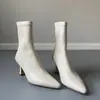 Primer Encuentro Ji White Botines Cortos para Mujer 2026 Nuevo Otoño Invierno Tacón de Gato Estilo Francés Temperamento Tacón de Aguja Punta Fina Tacones Altos Elásticos