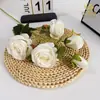 Rosas Artificiais Frescas Personalizadas Transfronteiriças de 5 Cabeças, Flores Artificiais Realistas de Alta Qualidade para Decoração e Arranjo de Casamento
