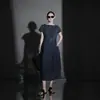 Elegante Vestido de Moda con Capullo Floral y Mangas Cortas Volantes, Lujo Ligero, Sensación de Alta Gama, Color Sólido Versátil, Adelgazante, Elegante Vestido Largo para Mujer, Verano