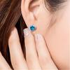 Corea del Sur joyería femenina aretes de botón corazón de océano cristal azul temperamento plateado aretes de botón diamante azul comercio exterior Mayoreo