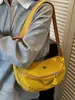 2026 Estilo Nuevo Ligera Casual Color Sólido Simple Tela de Nylon Portátil Elegante Hombro Único Cruzada Bolso de Mujer para Uso al Aire Libre