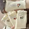 Calcetines Blancos Lindos para Mujer Calcetines de Caña Media Otoño e Invierno Forrados de Felpa Calcetines Gruesos y Cálidos Dibujos Animados Japoneses de Felpa Calcetines Autocalentables