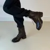 2026 Estilo Coreano Novo Salto Grosso Solado Grosso Cadarço Elástico Emagrecedor Botas Curtas Femininas Zíper Traseiro Aumento Emagrecimento Botas Martin