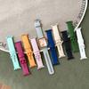 Correa de silicona para Apple Watch S10 de la generación 6789, correa ondulada, hebilla simple del mismo color.