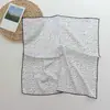 Lenço Quadrado Pequeno de Seda Simulada, Lenço de Cabelo, Lenço Decorativo para Camisa, Listras Geométricas, Lenço de Seda Versátil, Lenço Estampado para Roupa de Trabalho