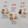 Brincos de alta qualidade, totalmente cravejados de diamantes, de tamanho pequeno para mulheres, apresentando um design de luxo leve, estilo chinês com detalhes em madrepérola, primorosamente trabalhados, delicados e versáteis