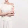 Atacado transfronteiriço feminino item mais vendido 2026 verão novo design ombro único manga curta top HBZW800670