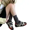 Modelo nuevo de verano europeo, punta redonda, piel suave, bloques de color, planos, zapatillas de entrenamiento alemanas para mujer, con cordones y hebilla, zapatos casuales