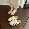 Meias-pantufas de verão femininas, vazadas, estilo novo, pantufas trançadas estilo Birkenstock 2026, sola de espessura média, slip-on retrô com bico fechado