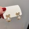 Pendientes de plata con forma de flor de perla y aguja, estilo retro coreano de temperamento dulce, de alta calidad, al por mayor.
