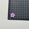 Accesorios DIY de Plumeria Funda para Teléfono Accesorios para el Cabello Pegamento en Crema Resina Venta al por Mayor Pegatinas para Tazas de Agua Hebillas de Zapatos Decoraciones Brillantes