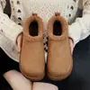 Novos estilos de outono e inverno de botas de neve femininas, projetadas para uso ao ar livre, modernas e versáteis, com forro de fleece adicional e algodão espessado para aquecimento, disponíveis para atacado transfronteiriço