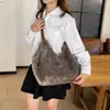 Bolsa de Peluche de Gran Capacidad para Mujer 2026 Nueva Bolsa de Piel de Invierno Bolso de Hombro Versátil de Moda Bolso Tote Grande para el Trabajo