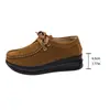2026 Zapatillas de Gamuza Cómodas con Cordones y Punta Redonda Transfronterizas para Mujer Otoño Zapatos Casuales Talla Grande Planos de Suela Gruesa Venta al por Mayor