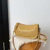Bolsa Casual Feminina Lisa de Nicho 2026, Bolsa de Ombro Texturizada, Estilo Coreano Tendência Moda Simples para Ombro e Transversal