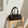 Bolsa de ombro/transversal simples de design de nicho transfronteiriço para uso diário de mulheres, nova coleção outono 2026 de grande capacidade