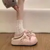 Sandálias Birkenstock Bordadas com Laço Estilo Francês para Mulheres, Novos Mules Fechados com Plataforma Oculta para Primavera/Verão 2026